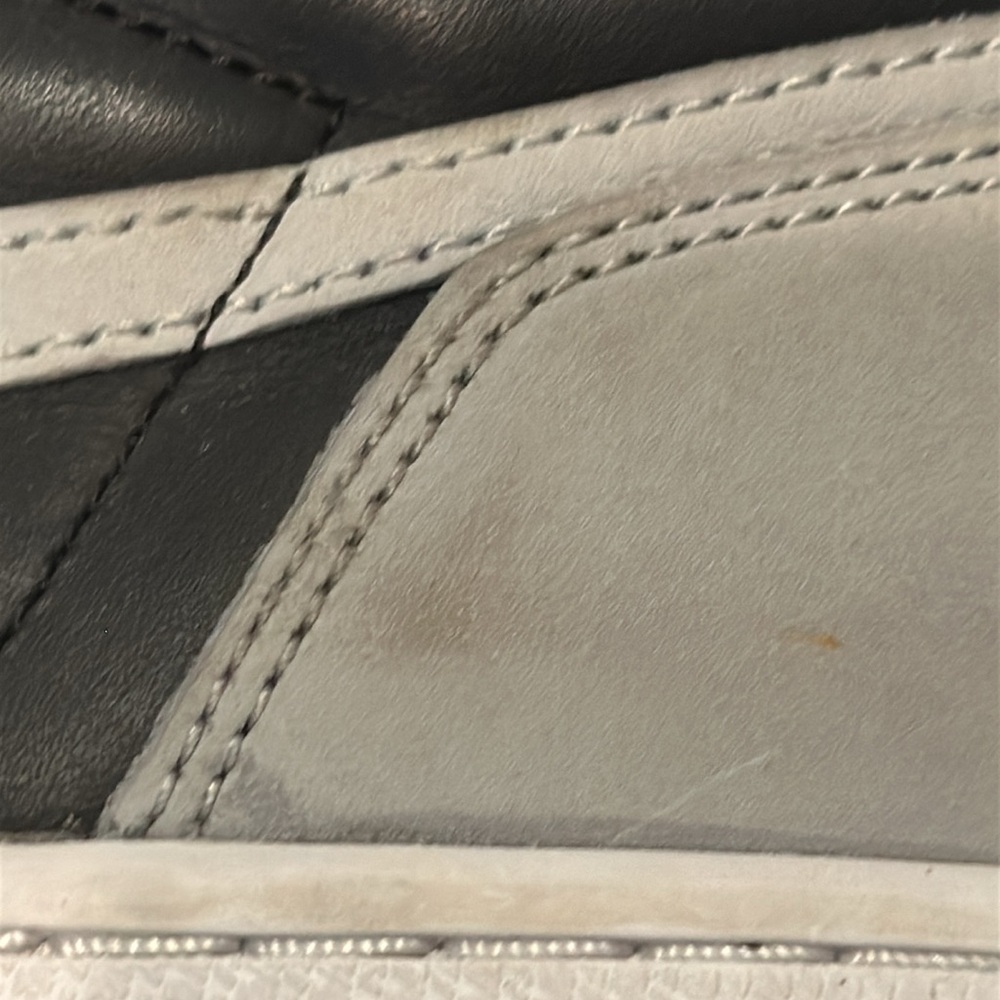Air Jordan 1 Retro High OG - Picture 8 of 8